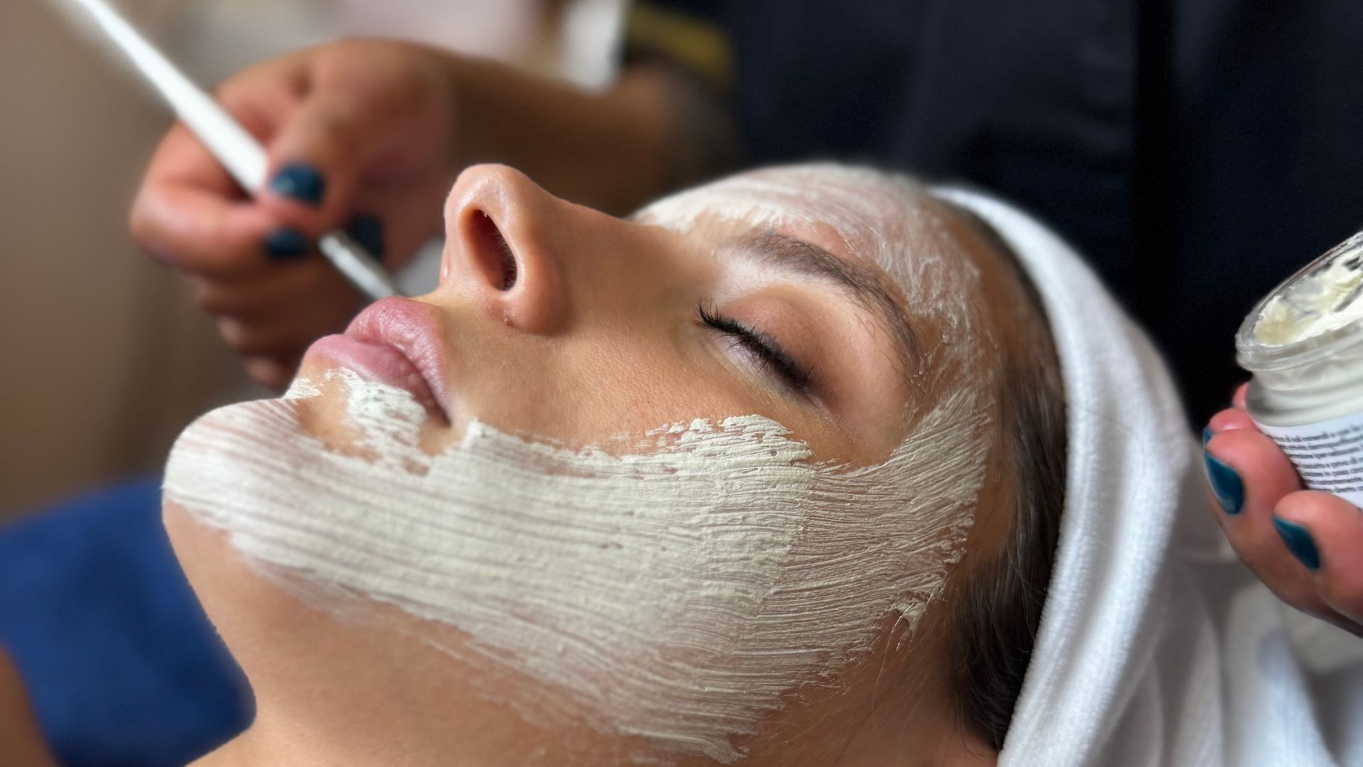 Trattamenti viso dopo il sole con pulizia viso da Princi Chic Milano